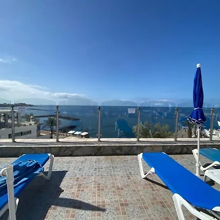 Club Villamar - Estudio Moderno Frente Al Mar 아파트 아데제