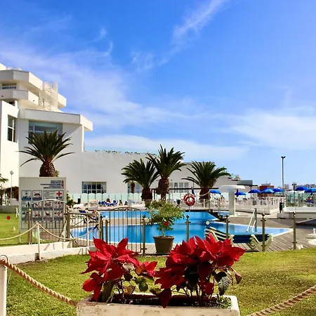 Club Villamar - Estudio Moderno Frente Al Mar דירה